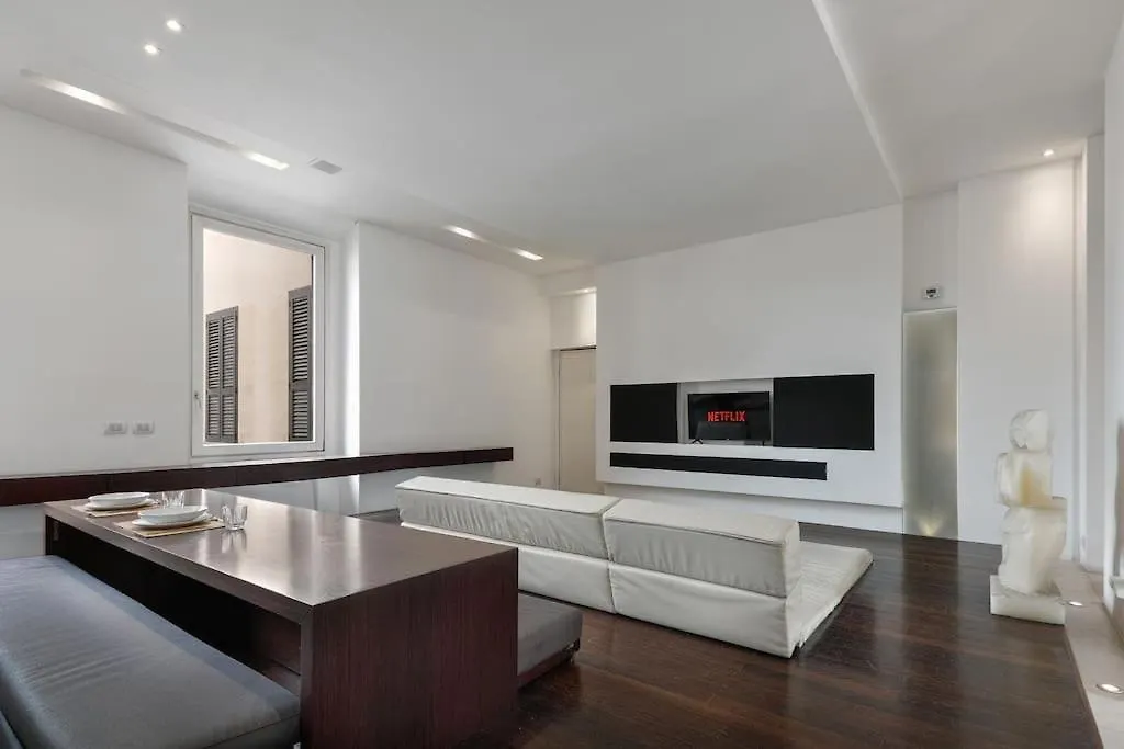 Corso Como 9 Apartment Milan